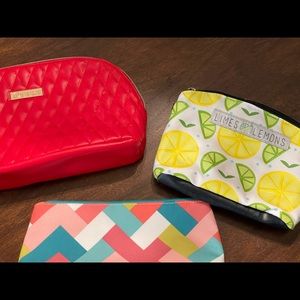 Lot‎ of make bags (NEW)